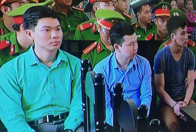 Bác sỹ Hoàng Công Lương xin hoãn toà vì vắng luật sư bào chữa Bị cáo Hoàng Công Lương tại tòa