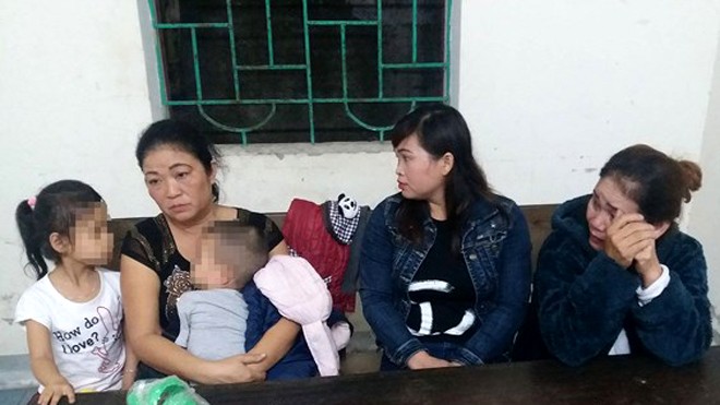 Thuê nhiều ki-ốt ở đồi thông để hành nghề mại dâm Các đối tượng tại cơ quan công an