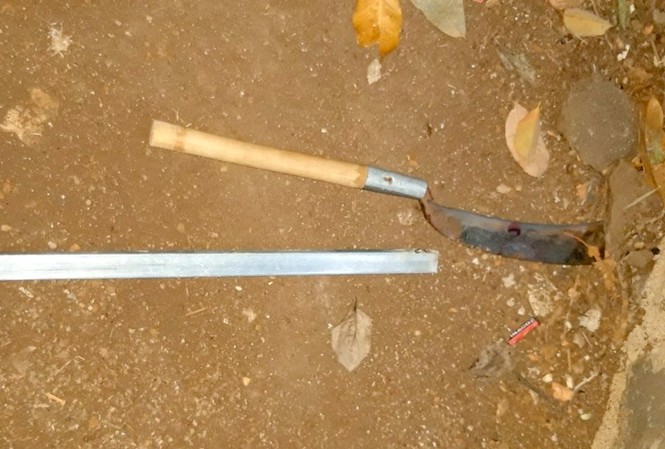Nhóm đòi nợ truy sát con nợ khiến 1 người chết, 2 người bị thương Hung khí gây án tại hiện trường