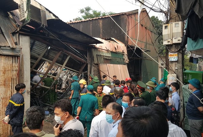 Vụ cháy kinh hoàng ở Trung Văn gây thiệt hại thế nào? Công tác cứu hộ tìm kiếm các nạn nhân còn lại đang được