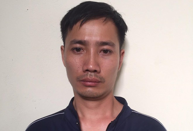 Ông ngoại lái xe chở cháu gái 13 tuổi đi tìm kẻ dâm ô Bị can Bùi Văn Ngọc. Ảnh: Công an Quảng Ninh