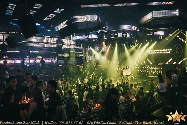 Công an Hà Nội đột kích Star 3 Club, gần 200 dân chơi bị đưa về trụ sở Hình ảnh được đăng tải trên fanpage của vũ trường này