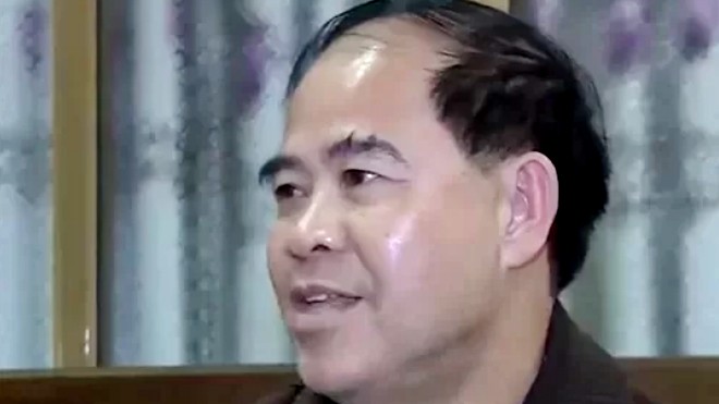 Cựu hiệu trưởng bị cáo buộc xâm hại tình dục 7 nam sinh Bị can Đinh Bằng My lúc chưa bị bắt