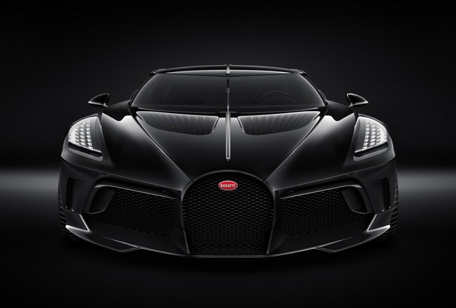 Ronaldo xác nhận không mua siêu xe Bugatti 19 triệu USD Ronaldo xác nhận không mua siêu xe Bugatti 19 triệu USD