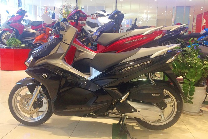 Honda Việt Nam nói gì về tình trạng loạn giá xe máy? Honda Việt Nam nói gì về tình trạng loạn giá xe máy?