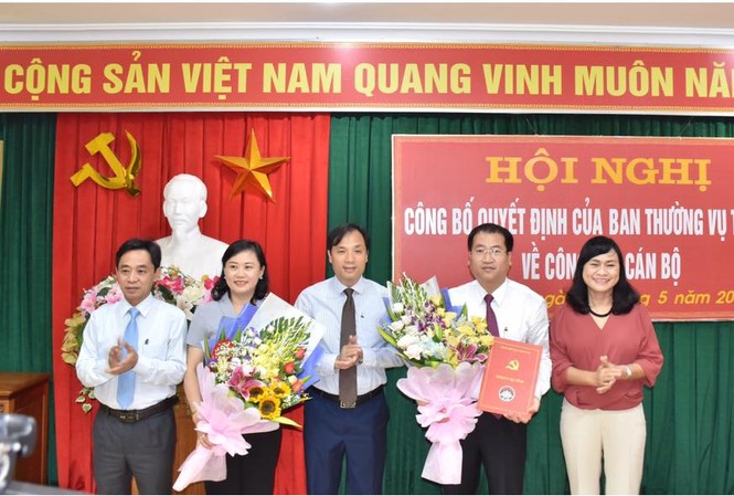 Bí thư Tỉnh đoàn Hà Tĩnh giữ chức Bí thư Huyện uỷ Lộc Hà Bí thư Tỉnh đoàn Hà Tĩnh giữ chức Bí thư Huyện uỷ Lộc Hà