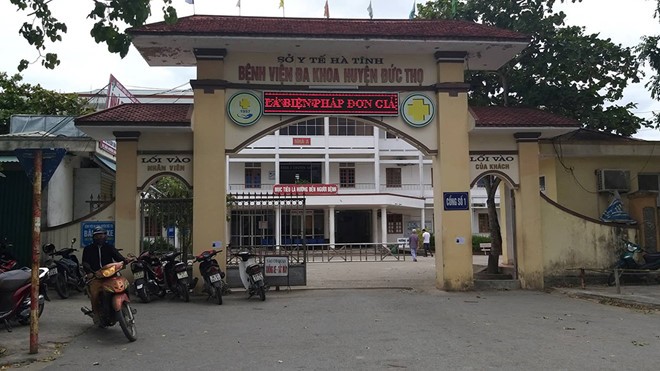 Công an vào cuộc vụ bé sơ sinh tử vong với vết đứt trên cổ Công an vào cuộc vụ bé sơ sinh tử vong với vết đứt trên cổ