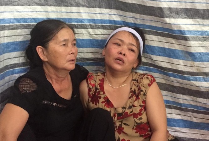 Vụ ô tô đâm xe đạp điện, 3 trẻ tử vong: Áo tang trắng thôn nghèo Vụ ô tô đâm xe đạp điện, 3 trẻ tử vong: Áo tang trắng thôn nghèo