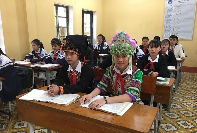 Bộ Giáo dục đề xuất 4 mô hình trường dân tộc nội trú Học sinh trường Phổ thông dân tộc nội trú THCS Văn Yên, Yên Bái