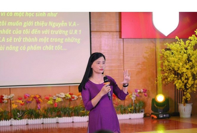 Bản tổng kết như sớ tâu vua của học trò khiến cô giáo 'hoang mang' Cô Đào Thị Ninh