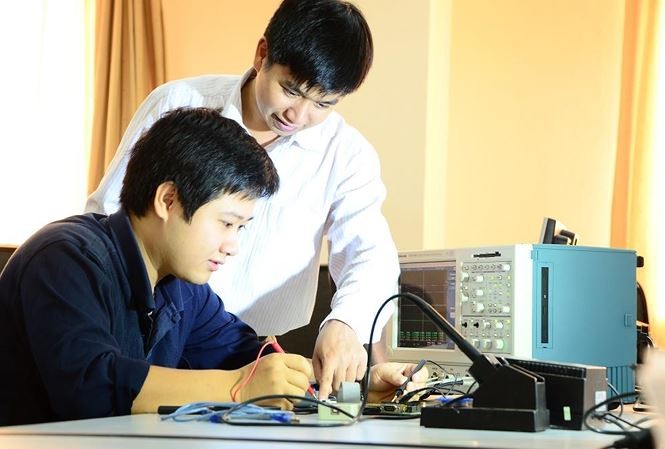 Ngành Công nghệ thông tin và ngành Khoa học máy tính có khác nhau không? Sinh viên ngành CNTT