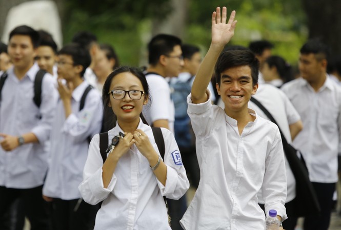 Còn thi '2 trong 1', sai phạm như Hà Giang, Sơn La... vẫn xảy ra? Còn thi '2 trong 1', sai phạm như Hà Giang, Sơn La... vẫn xảy ra?