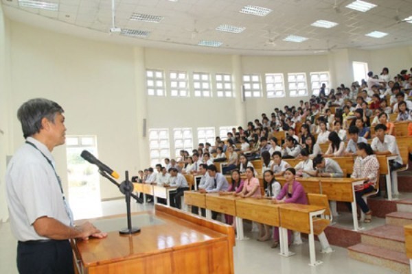 Bỏ quy định yêu cầu nghiệp vụ sư phạm với giảng viên ĐH,CĐ Bỏ quy định yêu cầu nghiệp vụ sư phạm với giảng viên ĐH,CĐ
