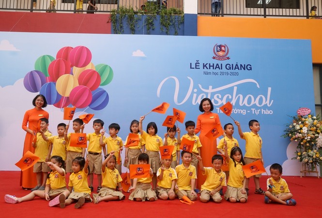 Lễ khai giảng đậm bản sắc văn hóa ngôi trường khai phóng đầu tiên của Việt Nam Lễ khai giảng đậm bản sắc văn hóa ngôi trường khai phóng đầu tiên của Việt Nam