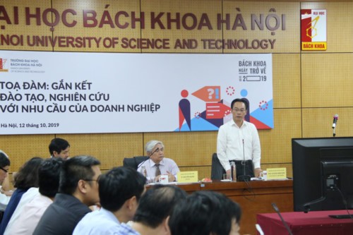 Sinh viên ĐH Bách khoa Hà Nội được khảo sát kỹ sau 6 tháng tốt nghiệp Sinh viên ĐH Bách khoa Hà Nội được khảo sát kỹ sau 6 tháng tốt nghiệp