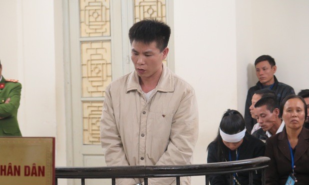 Hai lần 'huyết chiến' trong đêm, đâm chết một người Nguyễn Văn Liên tại tòa.