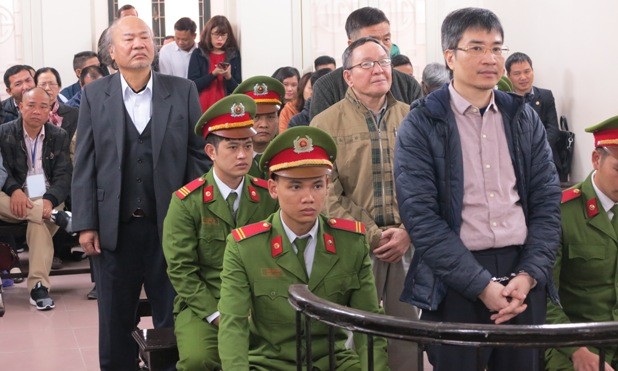 Đại án Vinashinlines: Giang Kim Đạt trình bày lý do trốn sang Campuchia Các bị cáo tại tòa.