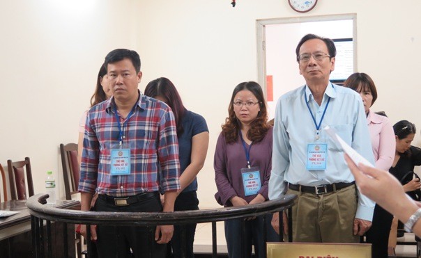 Nguyên giám đốc Halico lĩnh án tù vì liên quan trốn thuế Các bị cáo tại tòa.