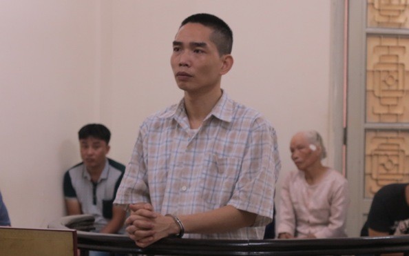 Tử hình đối tượng vận chuyển ma túy xuyên Nam - Bắc Bị cáo Nguyễn Văn Vụ tại tòa.