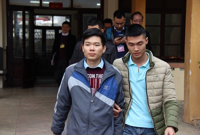 Hoàng Công Lương bị đề nghị 36-42 tháng tù vì vô ý làm chết người Ông Hoàng Công Lương bị đề nghị nhận từ 36 đến 42 tháng tù.