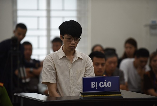 Tử hình kẻ cướp, giết, hiếp nữ sinh Đại học Sân khấu điện ảnh Bị cáo Nguyễn Anh Tú tại tòa.