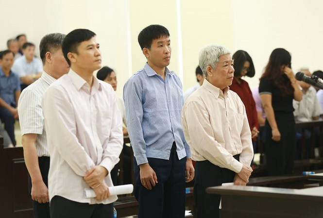Tịch thu xung công 105 tỷ đồng ông Hà Văn Thắm chi lãi ngoài Các bị cáo tại phiên phúc thẩm.