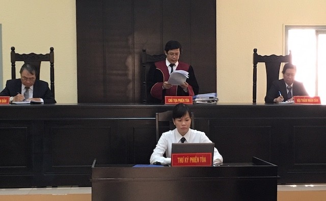 Họa sĩ Lê Linh thắng kiện quyền tác giả 'Thần đồng đất Việt' Họa sĩ Lê Linh thắng kiện quyền tác giả 'Thần đồng đất Việt'