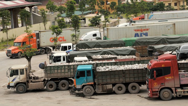 Hai giám đốc doanh nghiệp bị bắt vì buôn lậu Hai giám đốc doanh nghiệp bị bắt vì buôn lậu
