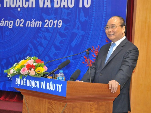 Thủ tướng hoan nghênh đề án thống kê về kinh tế ‘ngầm’ Thủ tướng đề nghị Bộ KH&ĐT cải cách, đổi mới mạnh mẽ hơn nữa, nhất là đổi mới tư duy để đáp ứng tình hình phát triển đất nước