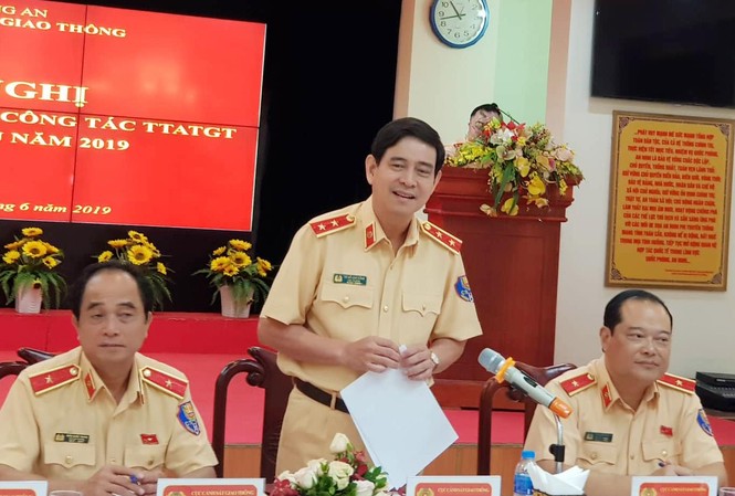Người bán xe bắt buộc sang tên đổi chủ, người mua phải có tài khoản Trung tướng Vũ Đỗ Anh Dũng - Cục trưởng Cục Cảnh sát giao thông trao đổi với báo chí tại cuộc họp báo ngày 10/6