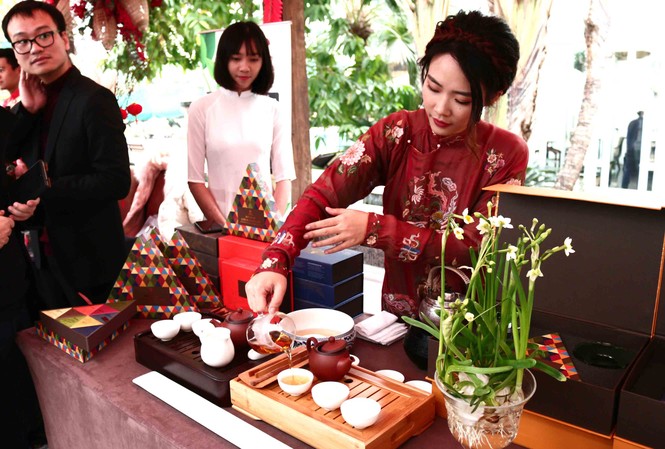 Chợ Tết Hà thành, nối nhịp xưa nay Chợ Tết Hà thành, nối nhịp xưa nay