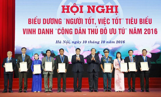 Hà Nội vinh danh 9 công dân Thủ đô ưu tú Hà Nội vinh danh 9 công dân Thủ đô ưu tú