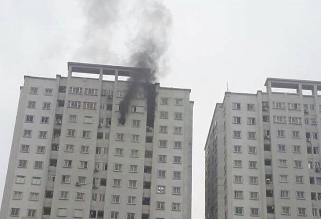 Có thông báo của Cảnh sát PCCC sẽ cắt điện chung cư vi phạm Toà nhà CT4 Văn Khê Hà Đông, hiện đang bị điều tra vì vi phạm PCCC.