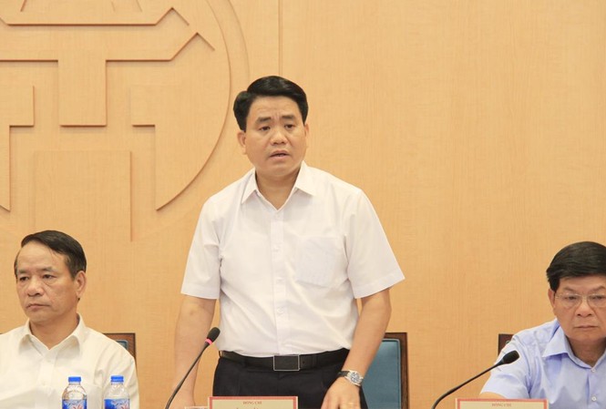 Chủ tịch Hà Nội: Khẩn trương xây hàng rào bảo vệ sân bay Miếu Môn Chủ tịch UBND thành phố Hà Nội Nguyễn Đức Chung phát biểu tại buổi làm việc. Ảnh: Trường Phong
