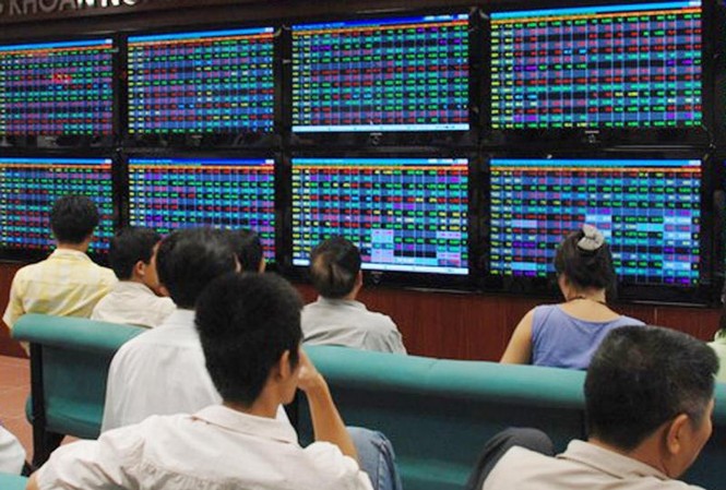 Chứng khoán xanh trở lại, Vn-Index vượt 880 điểm Chứng khoán đã trở lại sắc xanh trong phiên giao dịch cuối tuần