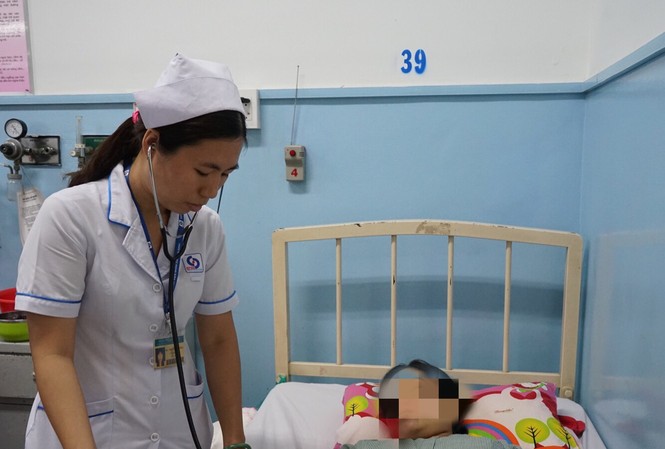 Cứu sống 2 sản phụ suýt tử vong vì băng huyết sau sinh Cứu sống 2 sản phụ suýt tử vong vì băng huyết sau sinh
