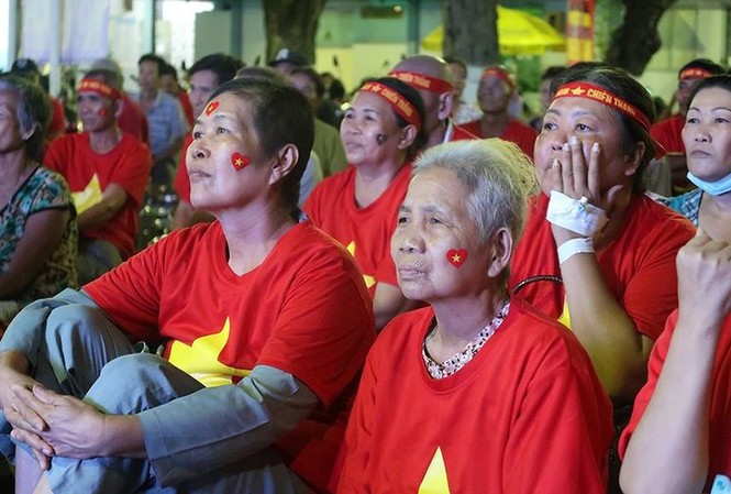 Bệnh nhân tim mạch lưu ý điều gì khi cổ vũ bóng đá? Bệnh nhân tim mạch lưu ý điều gì khi cổ vũ bóng đá?