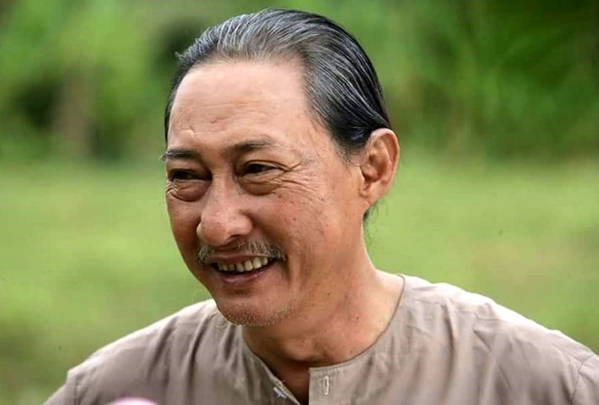 Lê Bình: Một đời vất vả vì vợ con, nặng nợ nghiệp diễn Lê Bình: Một đời vất vả vì vợ con, nặng nợ nghiệp diễn