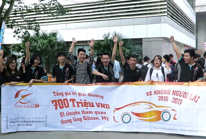 Hơn 500 sinh viên đăng ký đua xe không người lái Hơn 500 sinh viên đăng ký đua xe không người lái