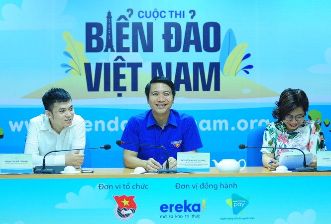 'Rinh' giải thưởng mỗi ngày với cuộc thi trực tuyến Biển đảo Việt Nam 'Rinh' giải thưởng mỗi ngày với cuộc thi trực tuyến Biển đảo Việt Nam