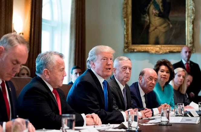 Tổng thống Trump sẽ thay đổi nhiều nhân sự Nhà Trắng Sẽ có người ở kẻ đi trong chính quyền Trump. Ảnh: AP