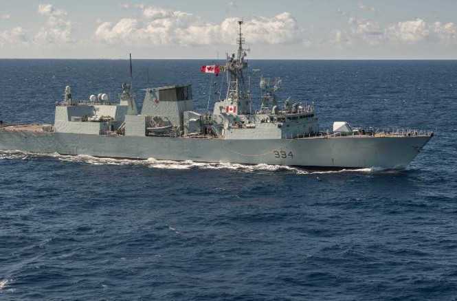 Báo chí Trung Quốc giễu cợt vụ tàu chiến Canada trên biển Hoa Đông Tàu HMCS Regina