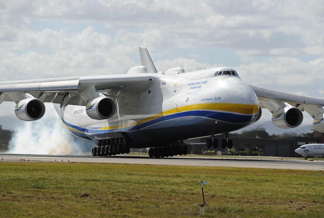 Sau tàu sân bay, Trung Quốc lại muốn mua công ty động cơ máy bay của Ukraine An-225, máy bay vận tải lớn nhất thế giới sử đụng động cơ của Moto Sich