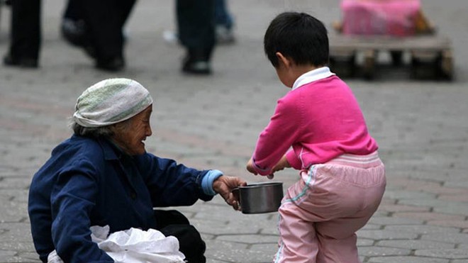Mùa nóng bàn chuyện lạnh Việc làm nhỏ, góp yêu thương
Bức ảnh khiến người xem có nhiều cảm xúc.
