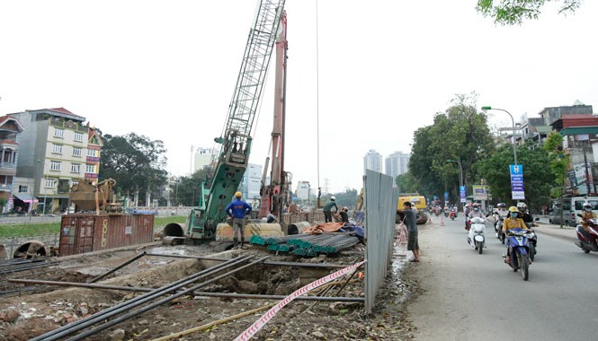 Tư vấn dự án Cát Linh - Hà Đông chưa từng làm đường sắt đô thị Thi công dự án đường sắt trên cao. Ảnh: Như Ý