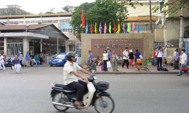 Bệnh viện cũ quá tải, bệnh viện mới vẫn trên giấy Bệnh viện cũ quá tải, bệnh viện mới vẫn trên giấy