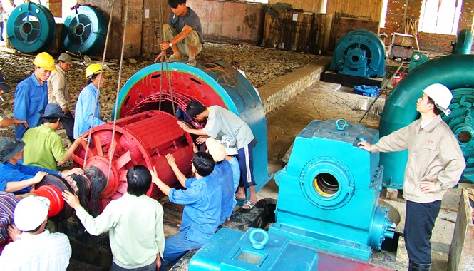Thủy điện 'chết không chôn được', vì sao? Cực nhọc thi công thủy điện