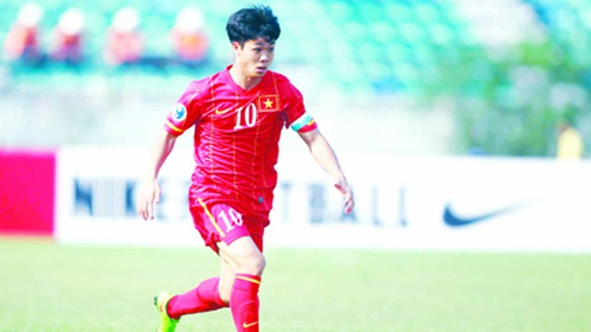 Chia tay U19, Công Phượng đi đâu? Công Phượng và đồng đội chia tay U19 để thử lửa ở đấu trường V.League khắc nghiệt. Ảnh: VSI