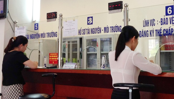 Cấp 9.000 sổ đỏ trong hơn một tháng Thủ tục cấp sổ đỏ đang dần được cải thiện. Ảnh: Minh Tuấn
