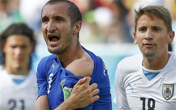 Chiellini lên tiếng xin ‘giảm án’ cho Luis Suarez Chiellini lên tiếng xin ‘giảm án’ cho Luis Suarez